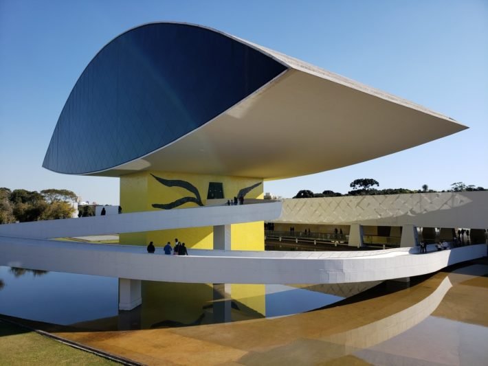 Linha Turismo: conhecer Curitiba de um jeito fácil e barato 3 Museu Oscar Niemeyer - O Olho, Curitiba