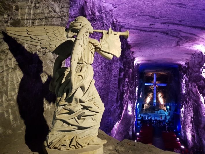 Os 10 destinos mais bonitos na América do Sul 10 Nave Central, Catedral de Sal