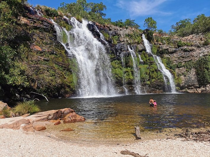 Chapada dos Veadeiros: 4 atrações para crianças e idosos 2 Cachoeira Poço Encantado, Teresinha de Goiás, Chapada dos Veadeiros