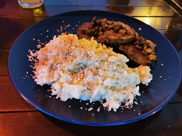 Onde comer na Chapada dos Veadeiros? 4 dicas de restaurantes 2 Rosbife de Data Especial, Restaurante Benzim Cozinha de Vó, Alto Paraíso de Goiás, Chapada dos Veadeiros