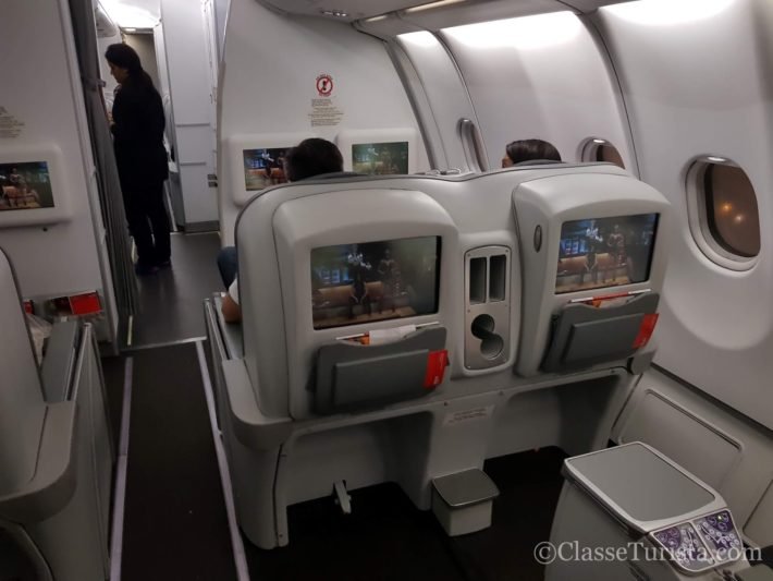 Como é voar na Classe Executiva da Avianca Internacional? 3 Entretenimento - Classe Executiva - Avianca A330