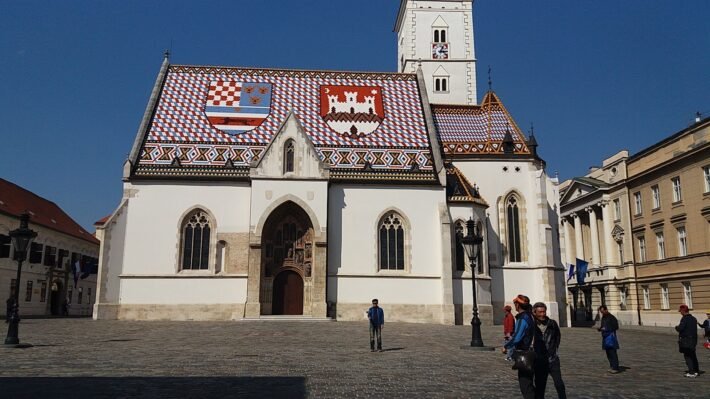 Road Trip pela Croácia, Eslovênia e Bósnia. Imperdível! 1 Igreja de São Marcos, Zagreb