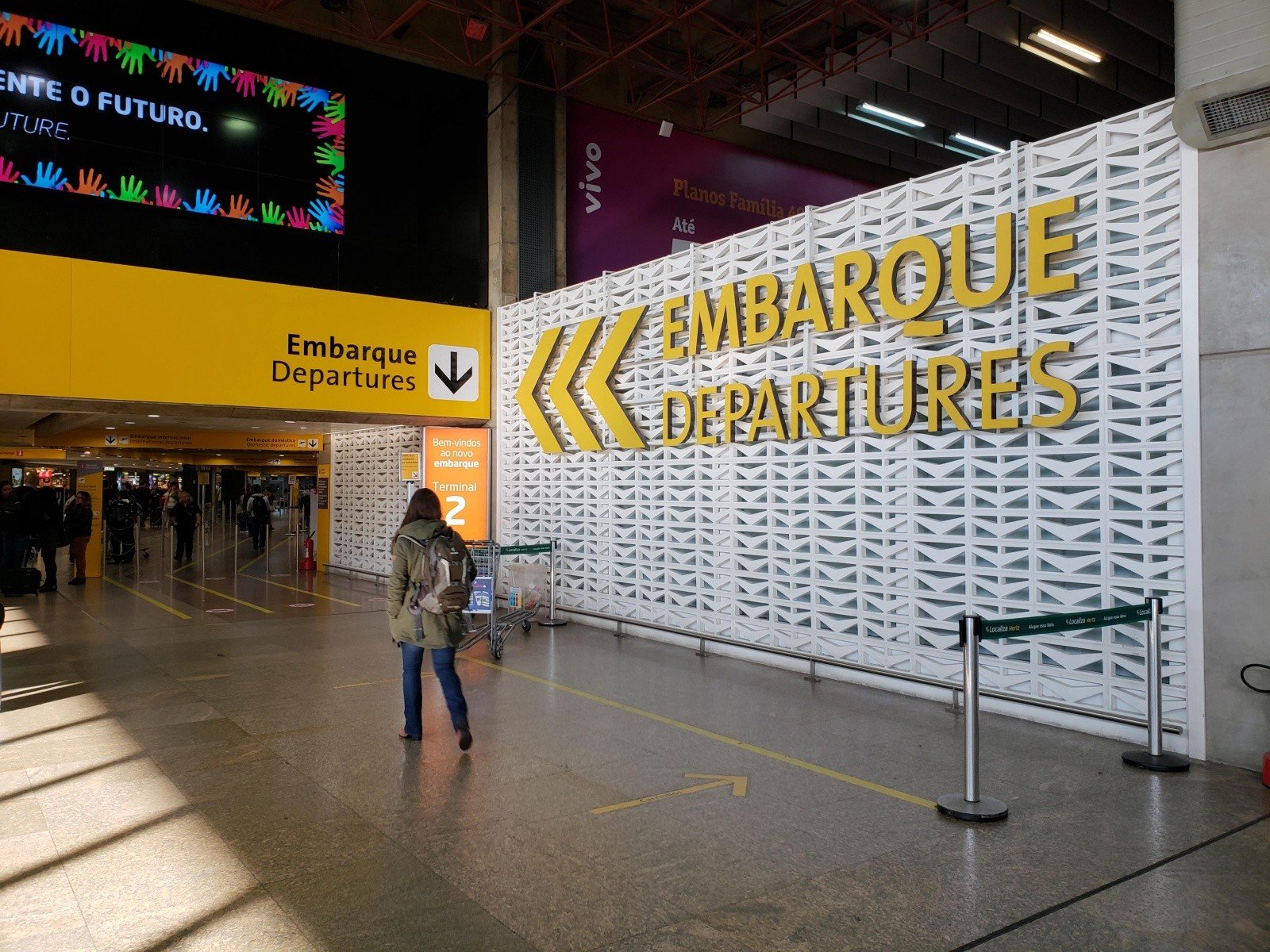 Primeira viagem de avião: um guia passo a passo 3 Portão de Embarque - Aeroporto de Guarulhos