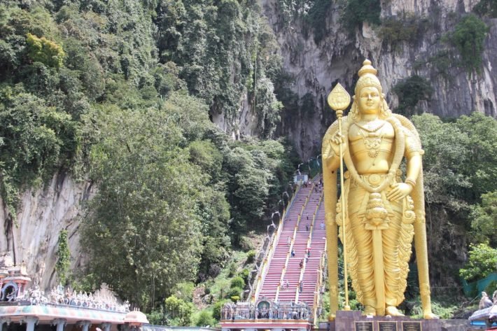 Os 10 templos religiosos mais belos do mundo 5 Batu Caves
