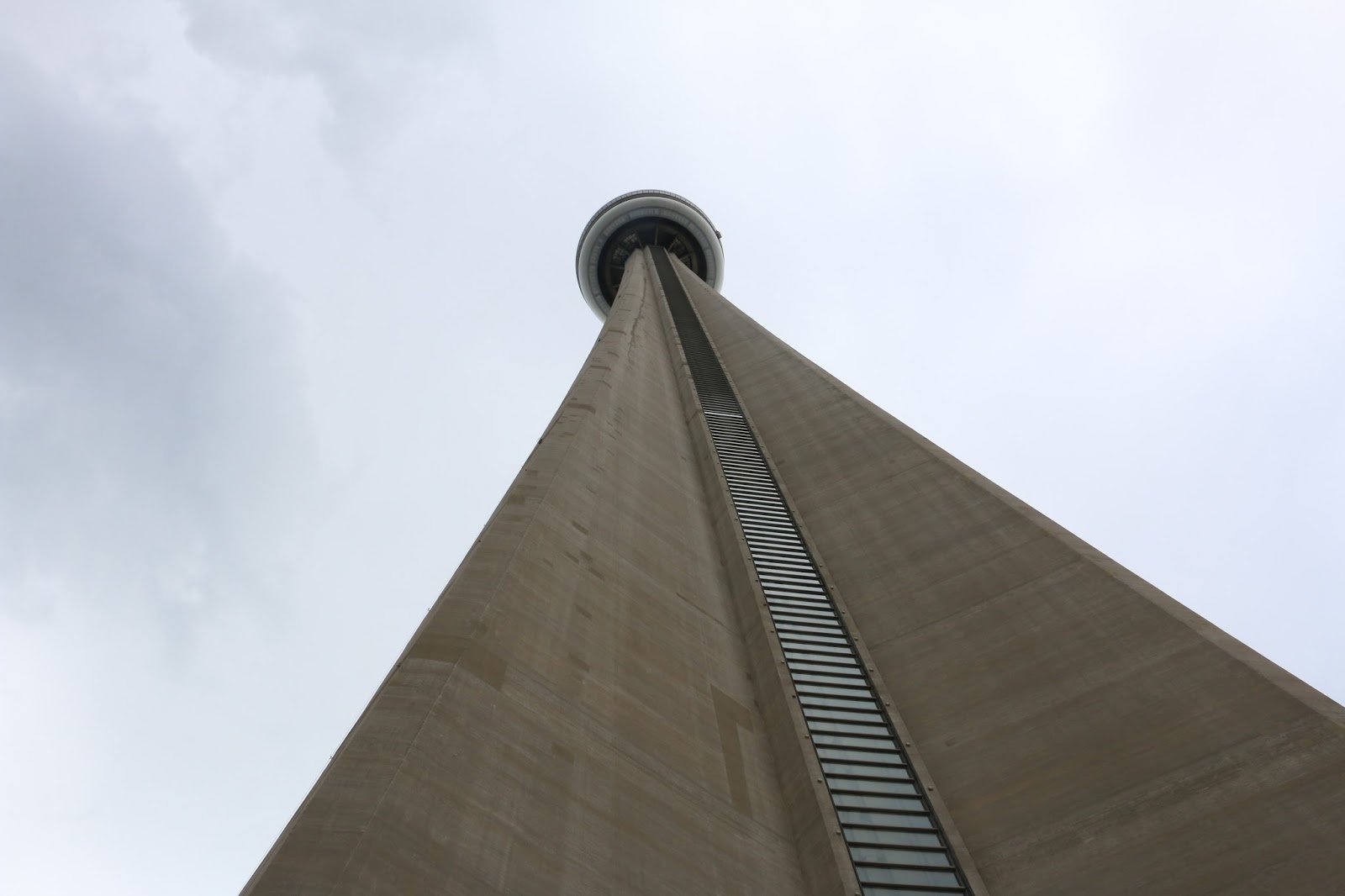 Toronto: 2 dias na maior cidade do Canadá 18 CN Tower