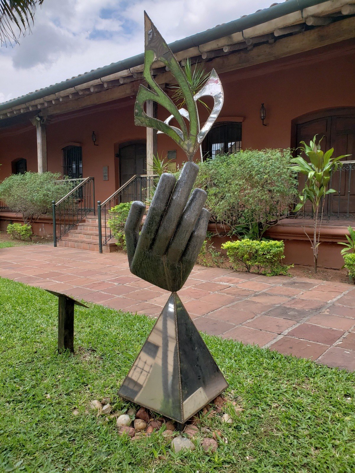 O que fazer em Assunção, Paraguai? As 11 principais atrações 9 Entrada do Centro Cultural Manzana de la Riviera