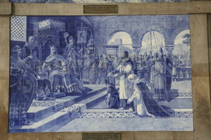 Um bate e volta a Porto: a cidade que deu origem a Portugal #6 6 Azulejo na Estação Ferroviária São Bento