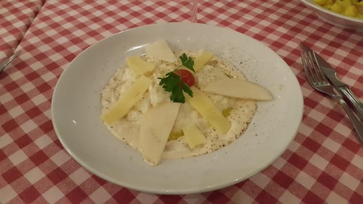 Palácio Nacional da Ajuda: um belos palácios em Lisboa #5 18 Restaurante Bellalisa Valmor