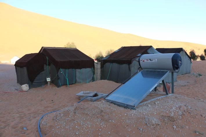 Acampar no Deserto do Saara, Marrocos: experiência inesquecível 3 Aquecimento Solar - Acampamento nas Dunas de Erg Chebbi