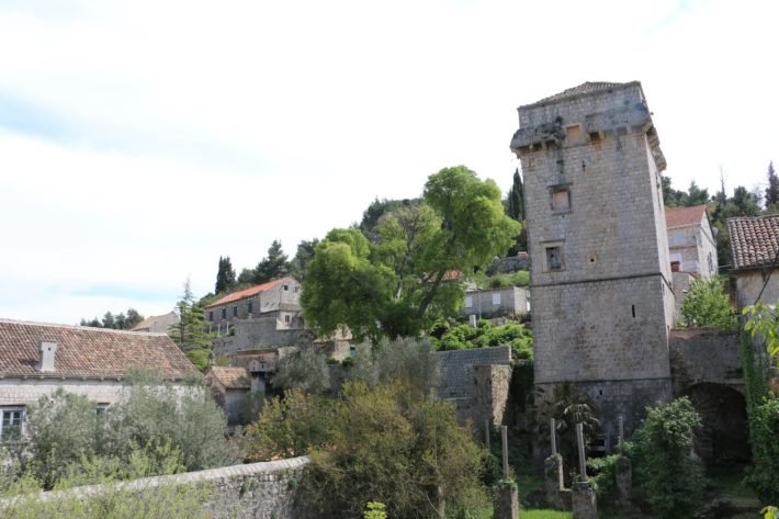 Ilhas Elaphiti: um passeio a partir de Dubrovnik 7 Castelo fortificado na Ilha Šipan, Ilhas Elaphiti, Croácia