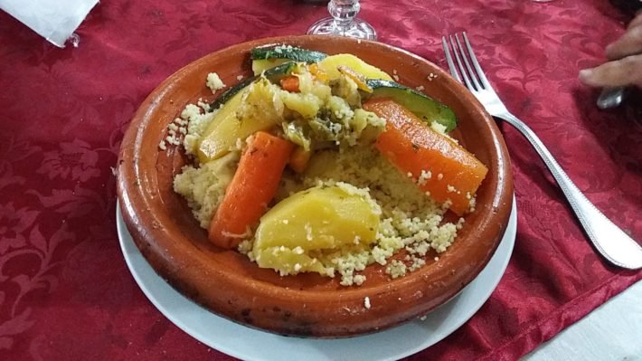 Passeio de um dia por Meknès e Volubilis no Marrocos 13 Cuscus, Palais Terrab, Meknès