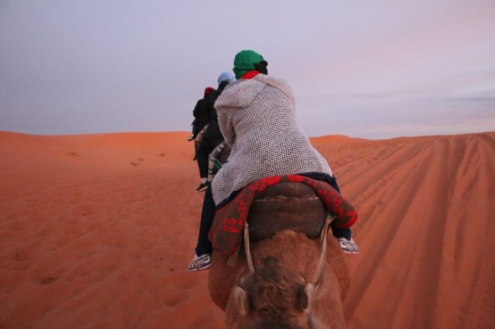 Acampar no Deserto do Saara, Marrocos: experiência inesquecível 1 Percurso até o Acampamento nas Dunas de Erg Chebbi