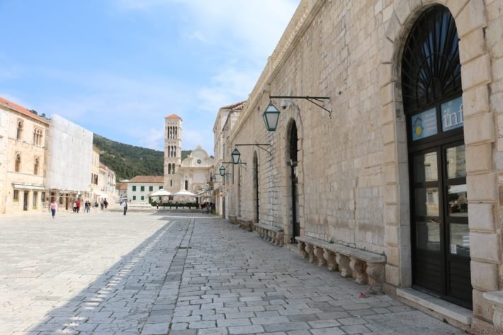 Split: passeio pelas ilhas Hvar, Brač e Sveti Klement 14 Praça Principal de Hvar, Croácia