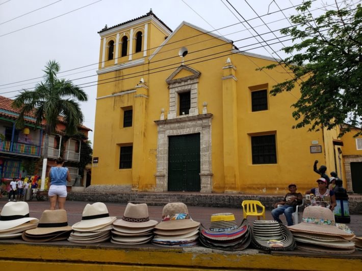 Plaza de la Trinidad, Getsemani, Cartagena de Índias Plaza de la Trinidad, Getsemani, Cartagena de Índias