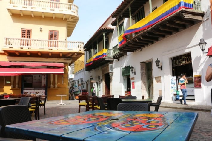 Plaza Santo Domingo, Centro Histórico de Cartagena Plaza Santo Domingo, Centro Histórico de Cartagena