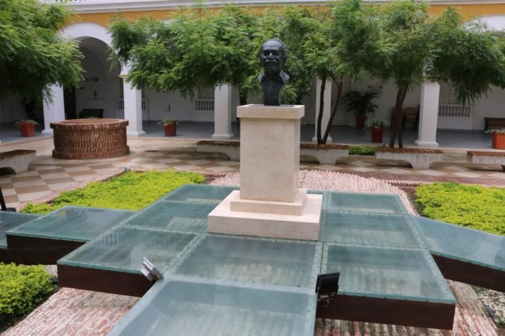 Mausoléu de Gabriel Garcia Marques, Claustro de la Merced, Centro Histórico de Cartagena Mausoléu de Gabriel Garcia Marques, Claustro de la Merced, Centro Histórico de Cartagena