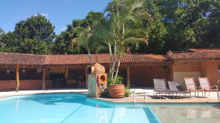 Piscina da Pousada Olho d'água em Bonito, Brasil Piscina da Pousada Olho d'água em Bonito, Brasil