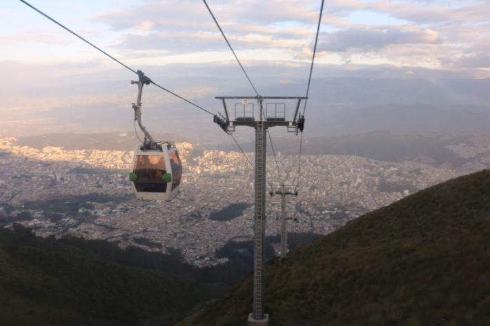 Teleférico de Quito: uma das principais atrações da cidade Teleférico de Quito: uma das principais atrações da cidade