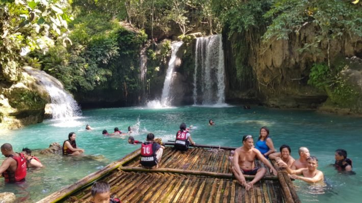 Kawasan Falls, Cebu, Filipinas Kawasan Falls, Cebu, Filipinas