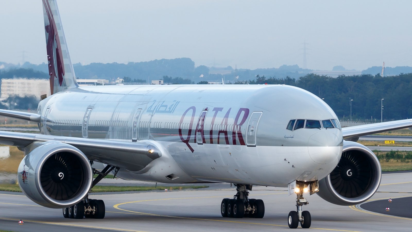 Boeing 777300er qatar airways