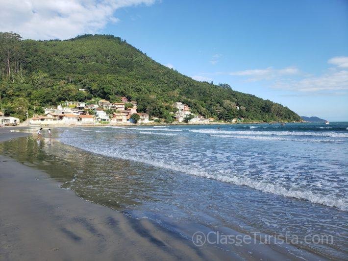 Praia do Pântano do Sul, extremo sul de Florianópolis Praia do Pântano do Sul, Florianópolis