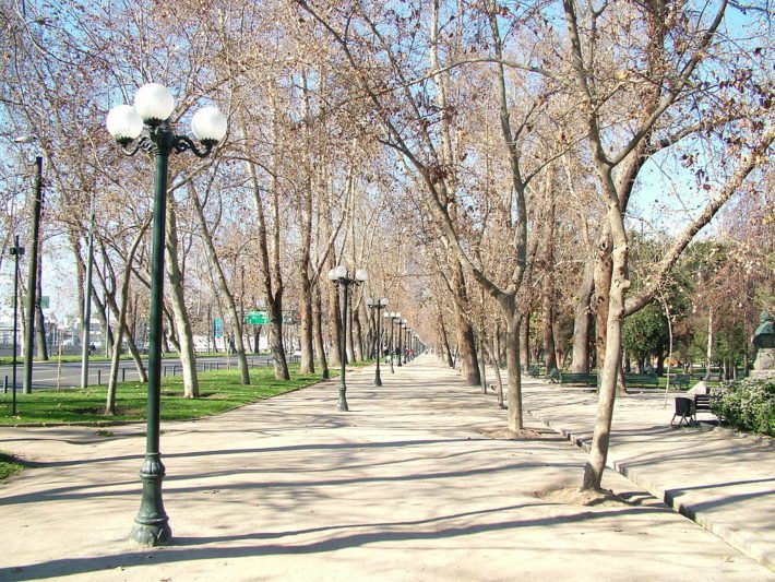 Parque Forestal, Santiago, Chile Parque Forestal, Santiago, Chile