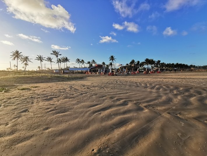 Vale a pena visitar Aracaju? 15 motivos para conhecer a capital sergipana 2 Praia da Aruana em Aracaju