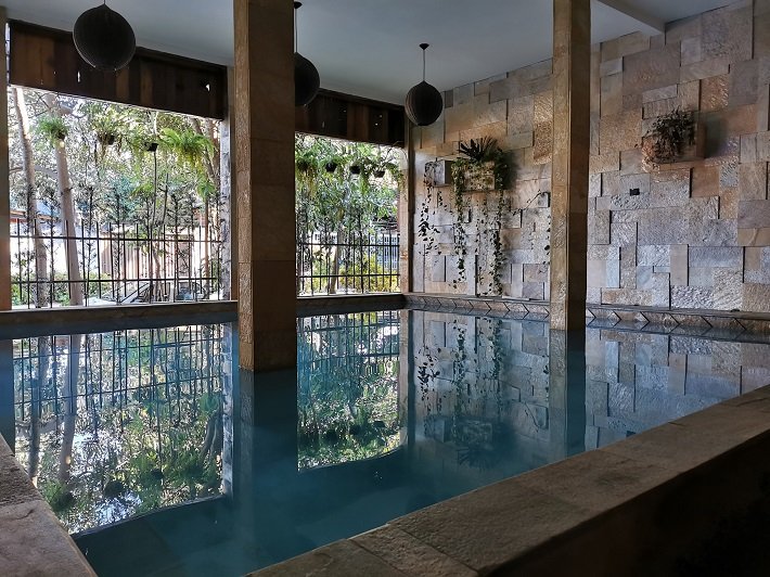 Onde ficar em Pirenópolis? Pousadas Urbanas e Campestres 10 Piscina Coberta, Sanctuary Pirenópolis Suites e Flats