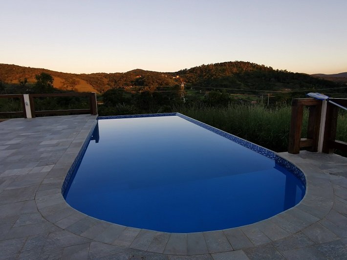 Onde ficar em Pirenópolis? Pousadas Urbanas e Campestres 19 Piscina de Borda Infinita, Pousada Yvanna, Pirenópolis