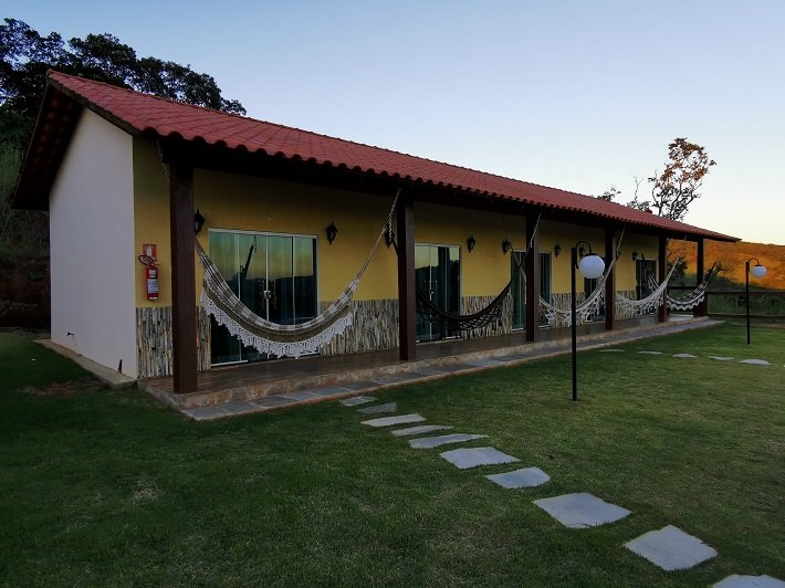 Onde ficar em Pirenópolis? Pousadas Urbanas e Campestres 18 Bloco de Apartamentos, Pousada Yvanna, Pirenópolis