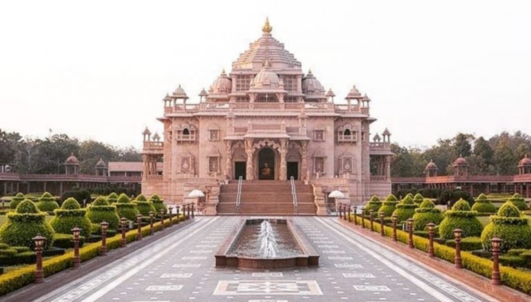 Os 10 templos religiosos mais belos do mundo 6 Akshardham Temple at Gandhinagar, New Delhi, India