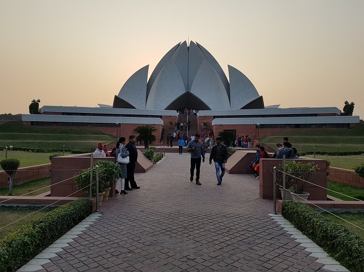 Os 10 templos religiosos mais belos do mundo 7 Templo de Lotus, Nova Delhi, Índia