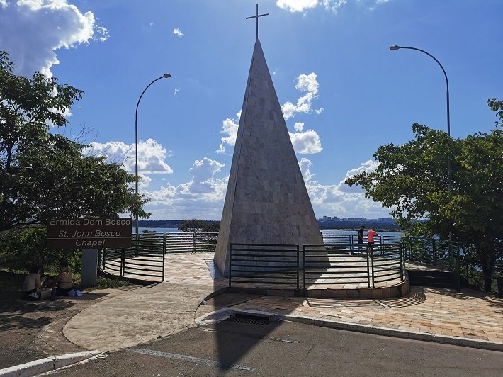 10 parques públicos para conhecer em Brasília 16 Ermida Dom Bosco, Brasília