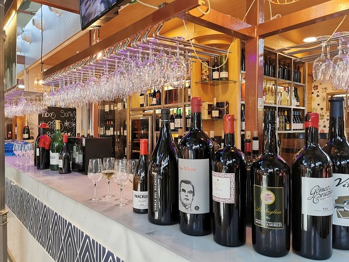 Onde comer em Córdoba, Espanha? 3 restaurantes para você experimentar 2 Mercado Victoria, Córdoba, Espanha